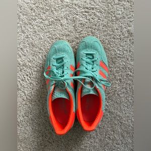 Adidas gazelle (sold out color!)